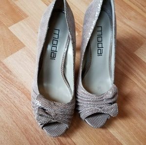 Gorgeous tan peep toe heels